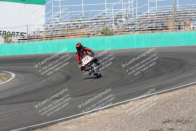 media/Apr-20-2025-AHRMA (Sun) [[393a79c373]]/Race/Group 12 early race/Turn 4b/